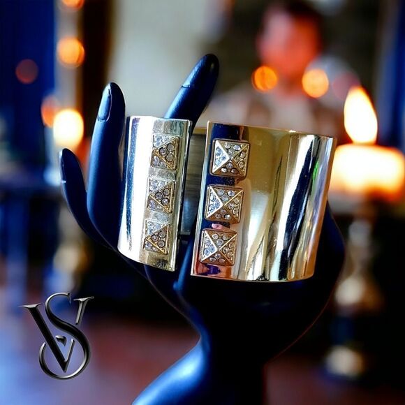 VICTORIA'S SECRET Gold and Crystal Wide Cuff Bracelet Y2K - Picture 1 of 8